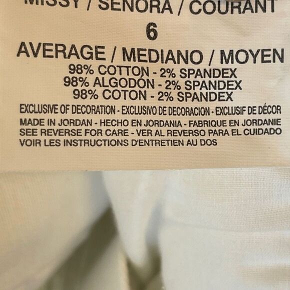 Gloria Vanderbilt Amanda White Jeans - Picture 3 of 10